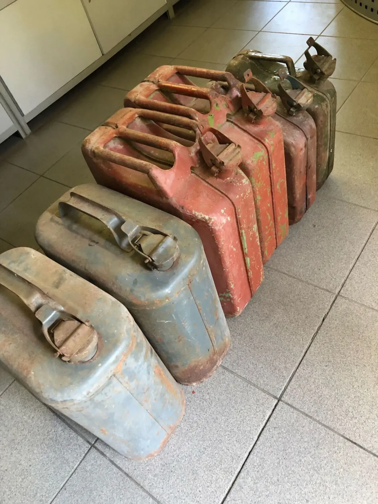 Каністра для пального 6