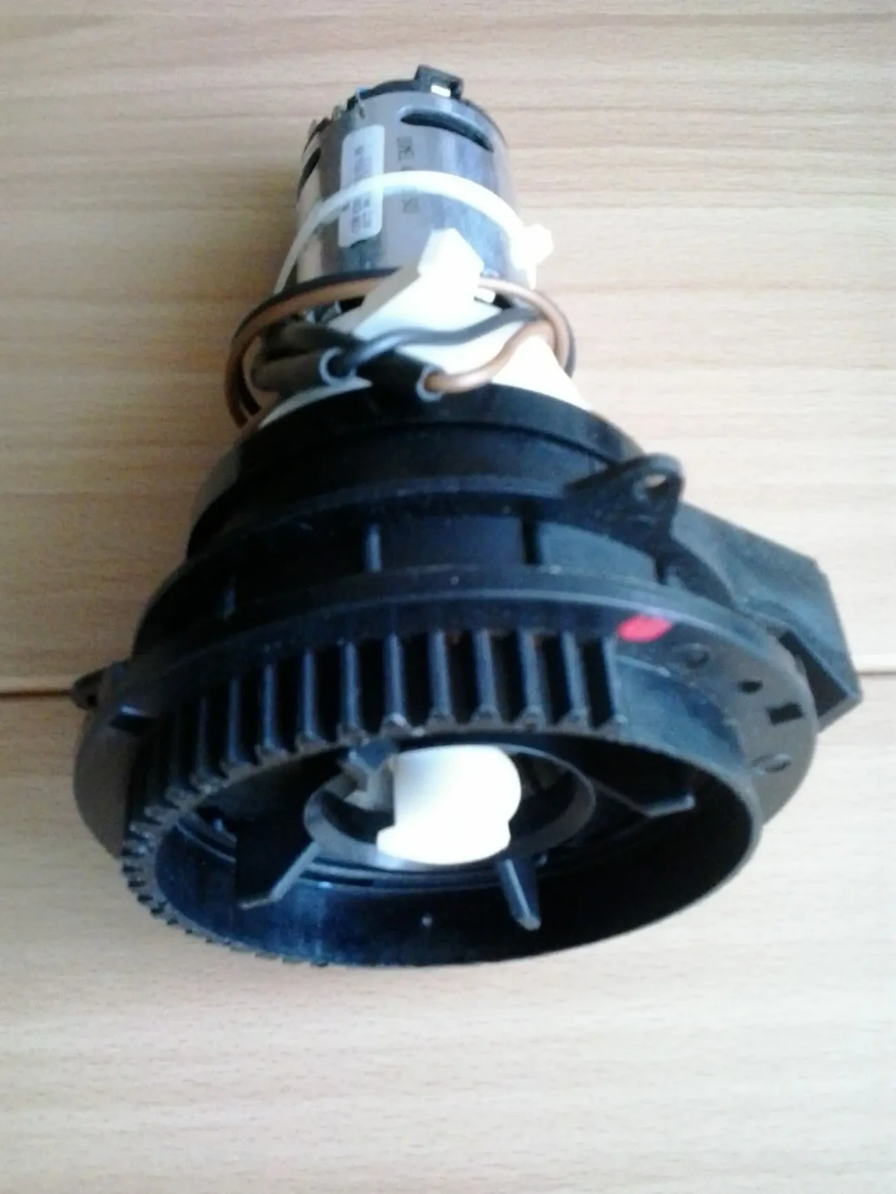 Двигатель кофемолки вертикальный Saeco, Gaggia, Spidem, Trevi. 7