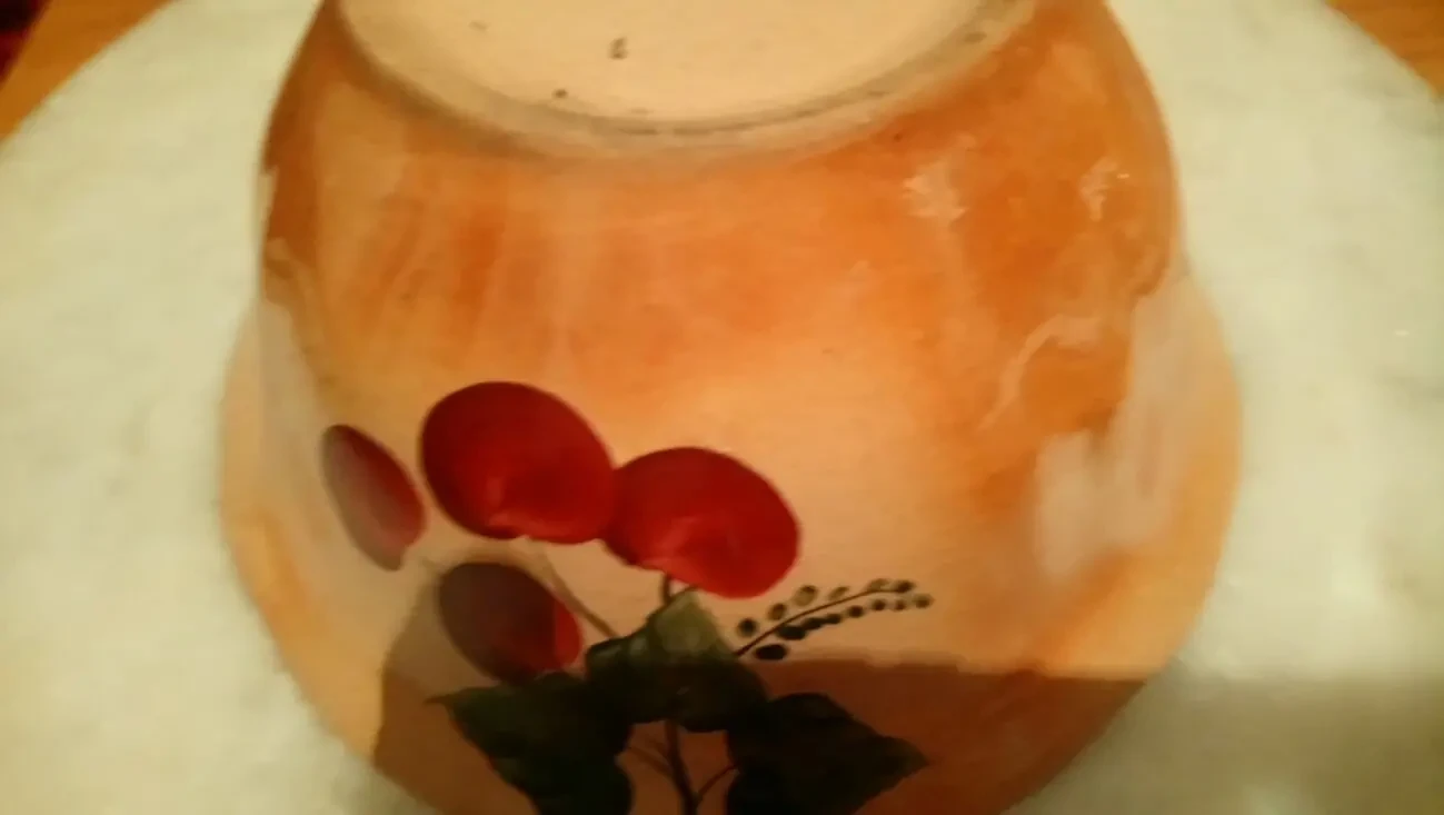 Красивая керамическая тарелка с вишнями. Ретро. Новая 2