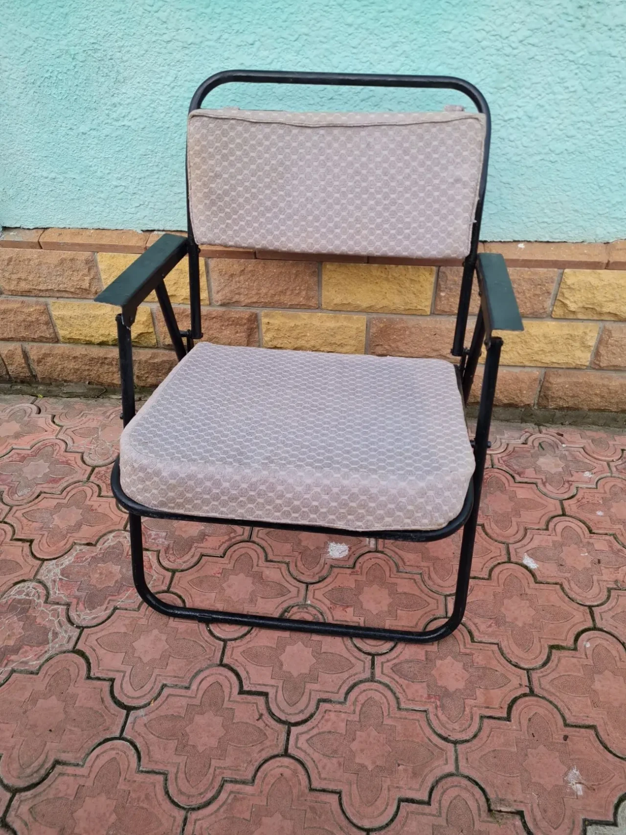 Продам стулья офисные и стулья для других помещений. 5