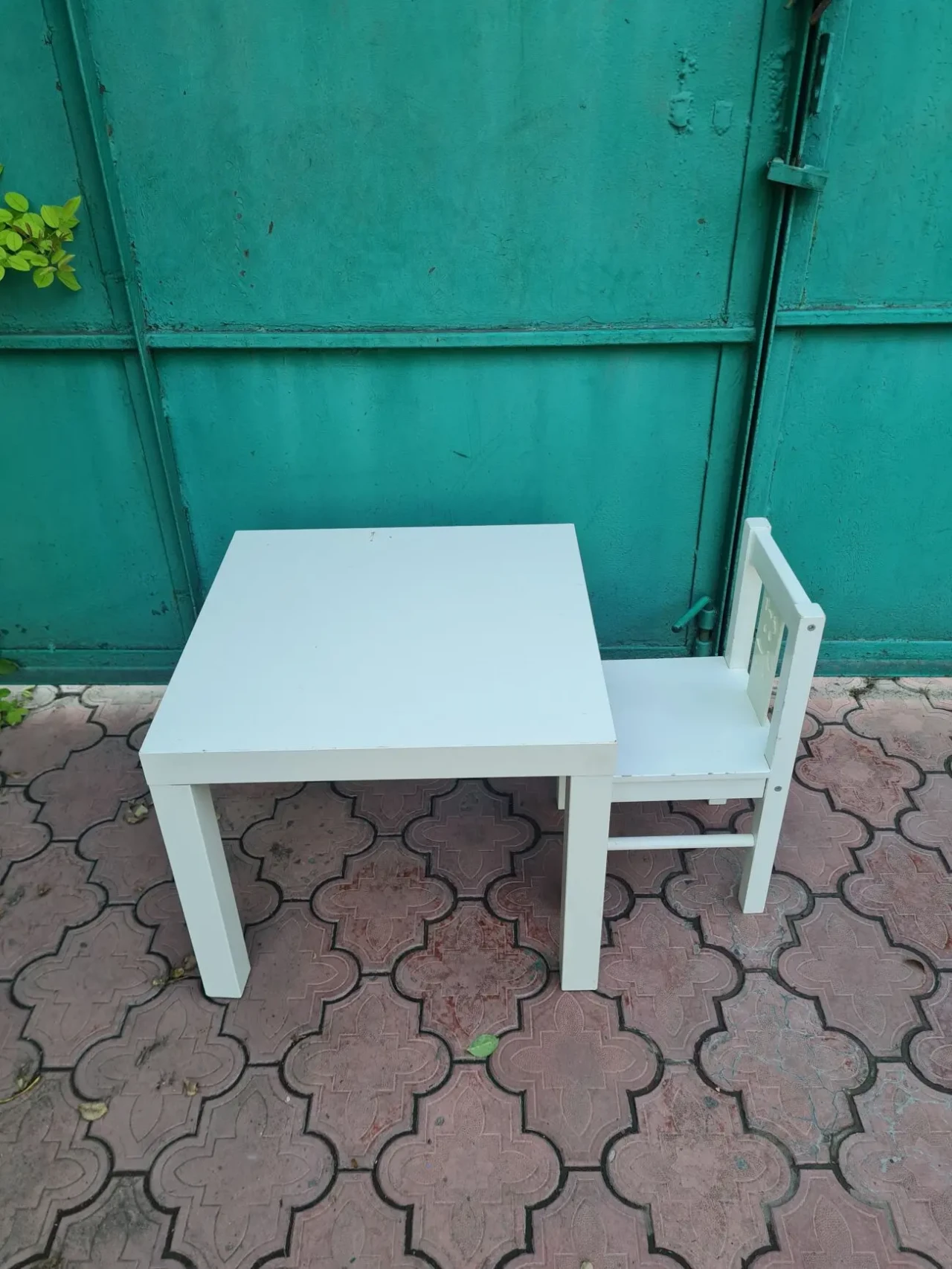 Продам детский стол со стульчиком