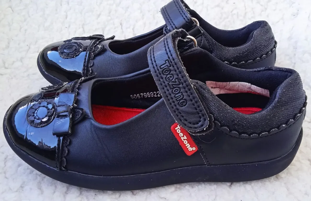 Супер удобные туфли ToeZone  для девочки