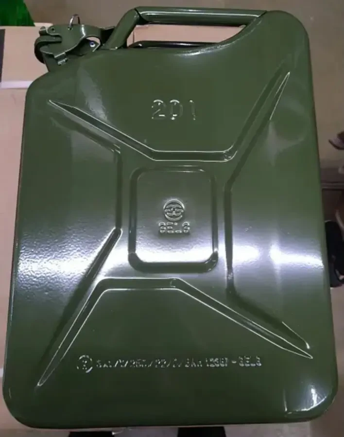 Продам каністру для палива 20 л
