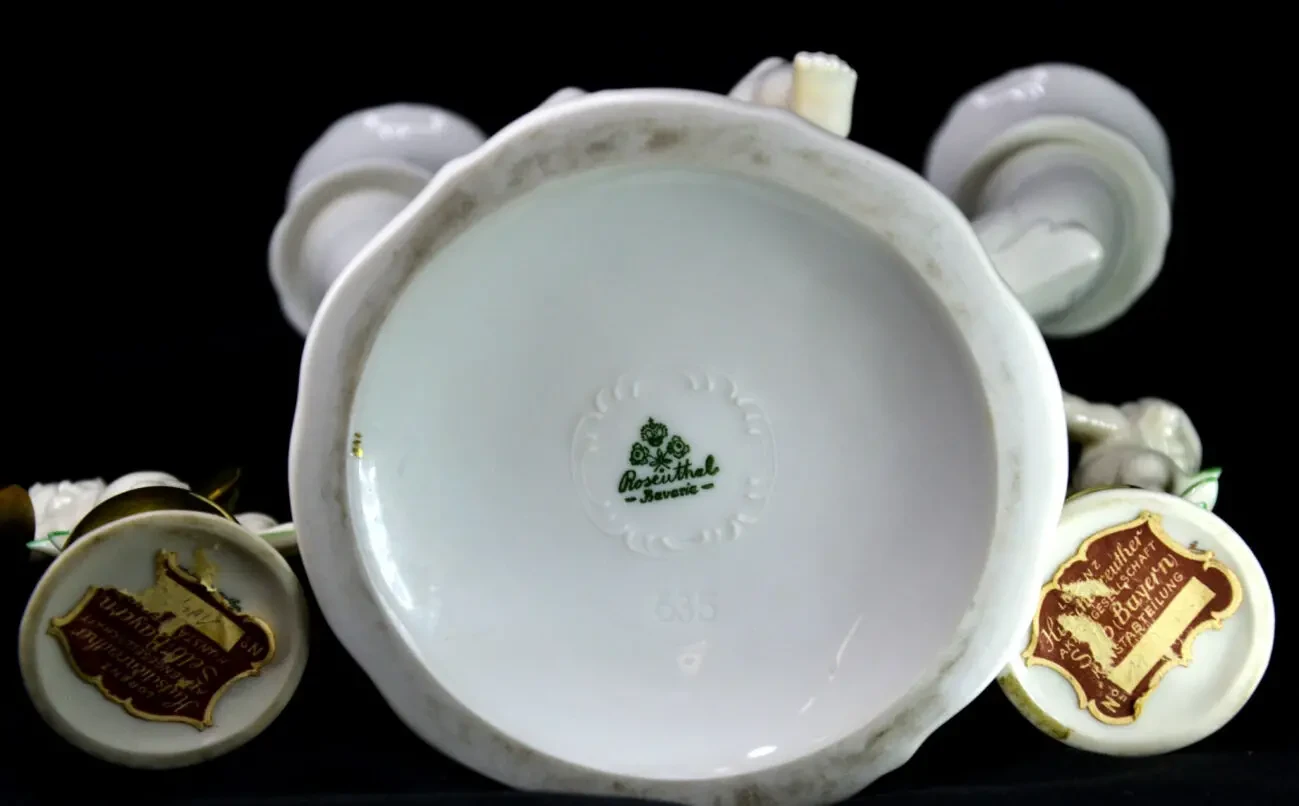 Набор из канделябра Путти на золотом шаре и двух фигурок Путти-музыкан 4