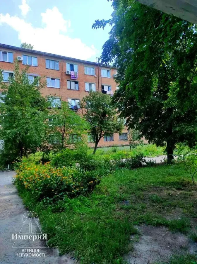 Продам комнату 17 кв.метров на Шолом-Алейхема.